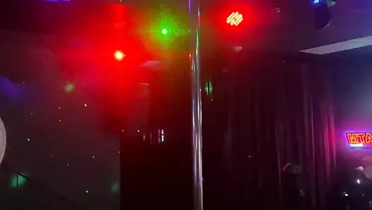 Pole Work é arte incrível