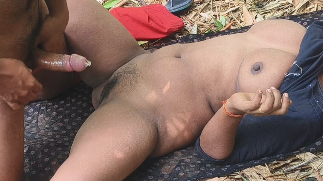Outdoor sex indian village girl fucking hard with boyfriend xxx videoa , My boyfriend fucked me very hard