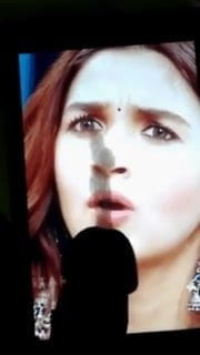 Alia cum tribute