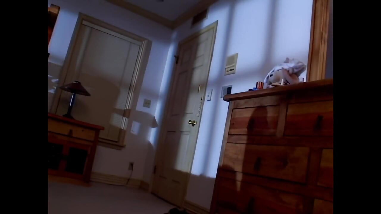 Ashley Blue: Un corp uluitor, un fund sublim, visul de a fi futută în fund de un penis mare și negru