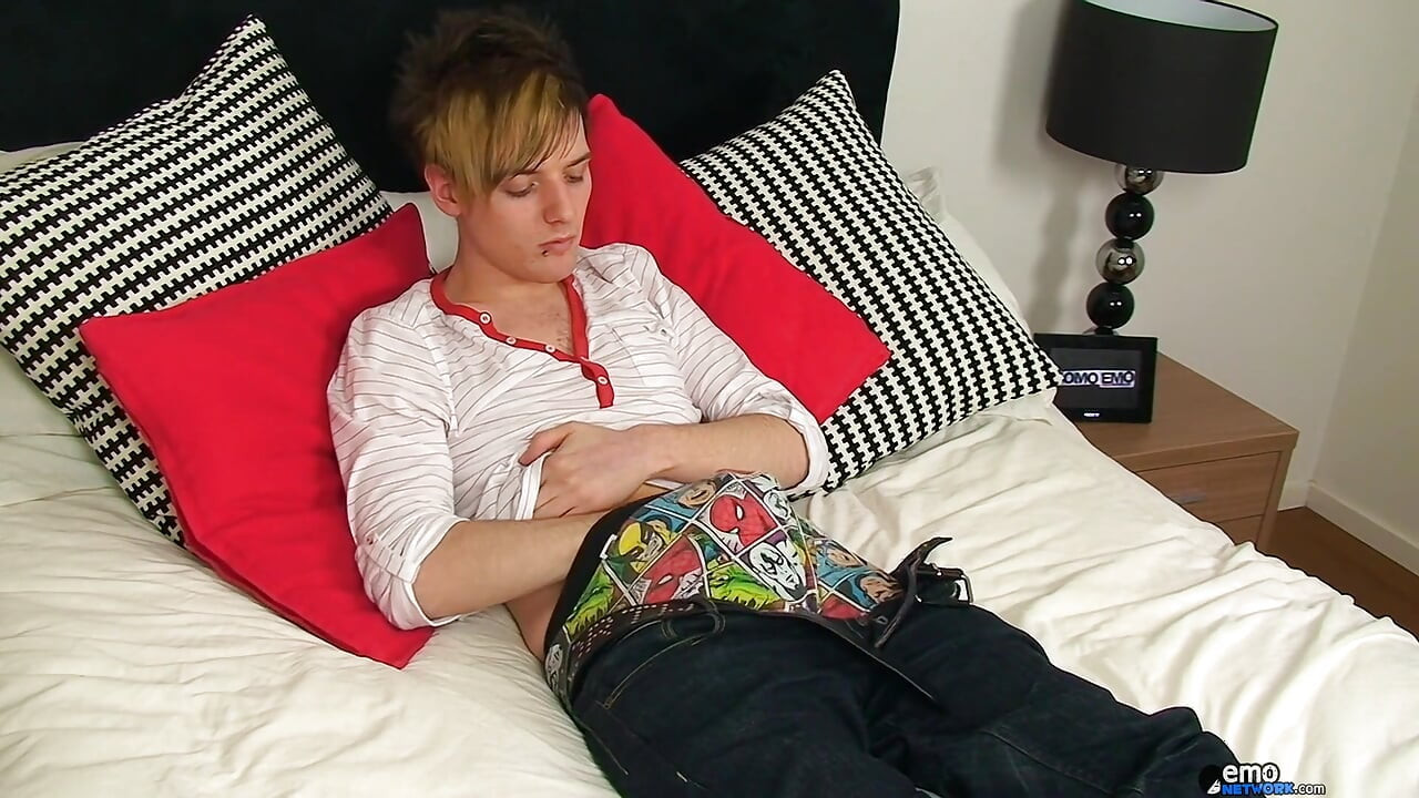 Emo Boy Lucas Has a Big Dick to Stroke