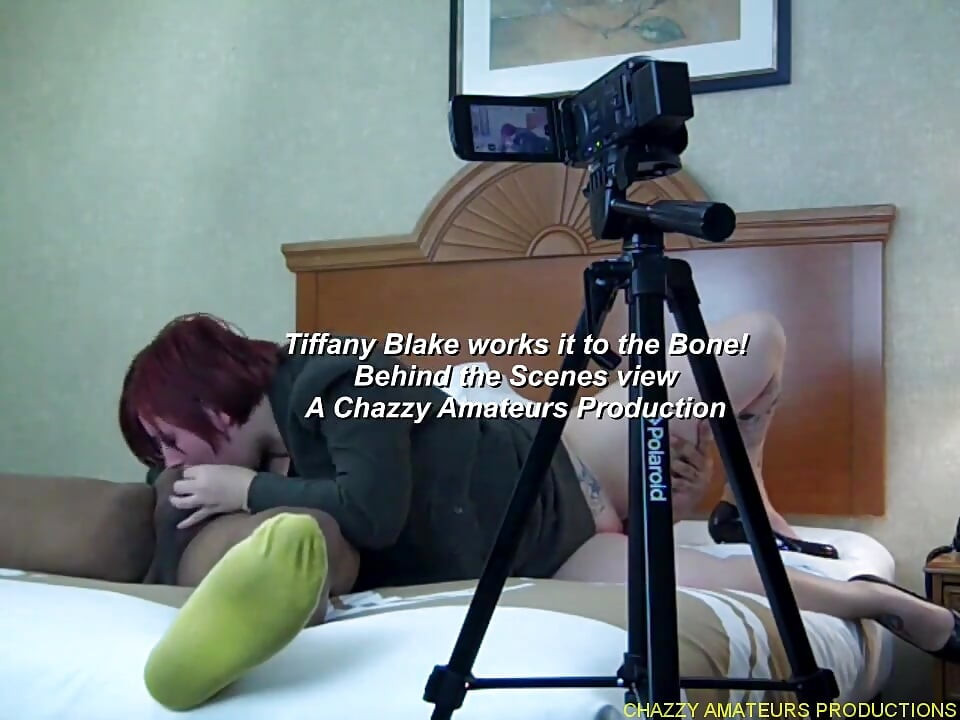 Tiffany blake bearbeitet diesen schwarzen schwanz