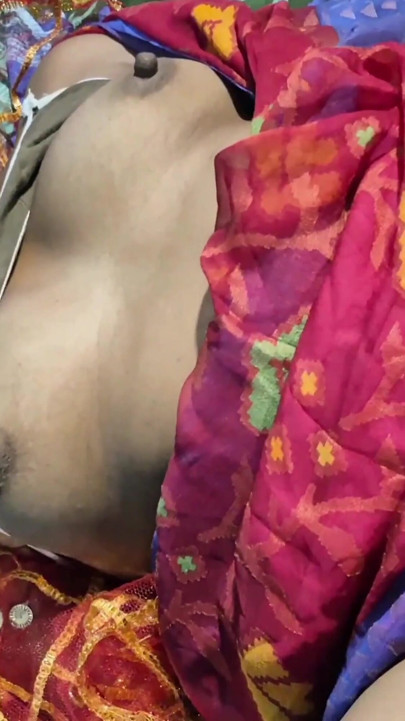Pakisthani Housewife Sital and Her Classmate Md Aktar First Time Blojob and Fucking
