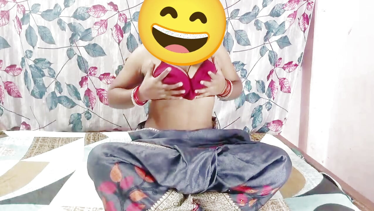Sxe bhabai ki cikni chut ki garme loki se aag bujai aor mja liya