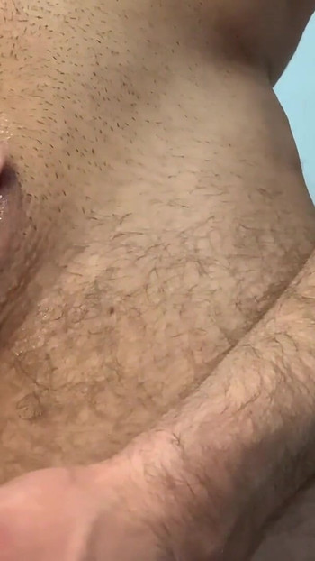 Chơi với dương vật của người đàn ông chuyển giới của tôi và người đóng gói tình dục của tôi | Clip 1