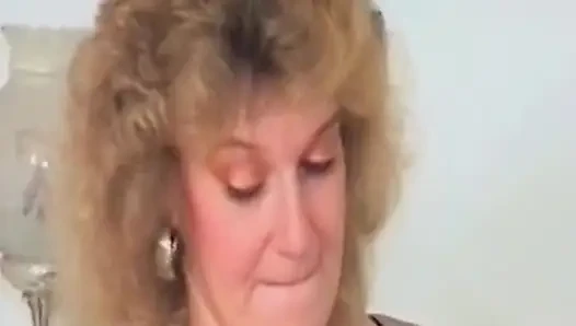 Seks threesome bareng pelacur jerman dengan stoking ketat