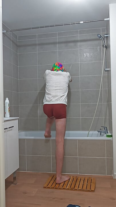 Estou a limpar a minha banheira (episódio 1)
