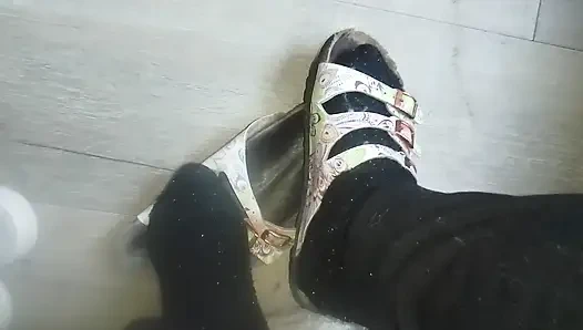 Изношенная обувь Birkenstock