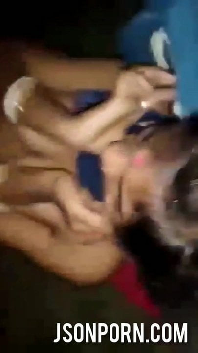 Desi couple fuck in outside doing blowjob