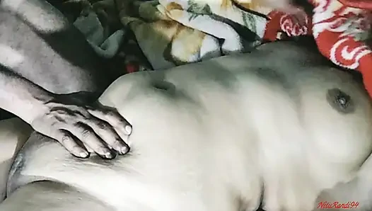 Pijat tubuh dan ngentot tante seksi india yang lagi sange berat