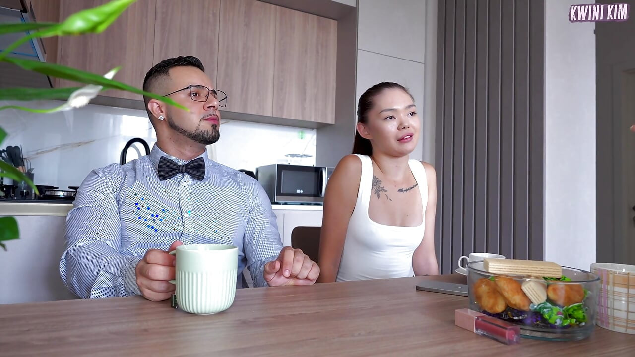 Asiatische ehefrau kvini kim und ihr ehemann haben peinlichen dreier-sex mit Nicole murkovski!