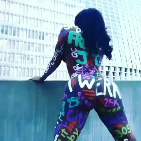 twerkin