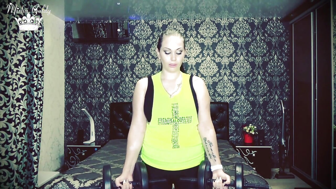 Bate-mi provocarea de ridicare a greutății! Mai mult de 80 de repetări pentru biceps