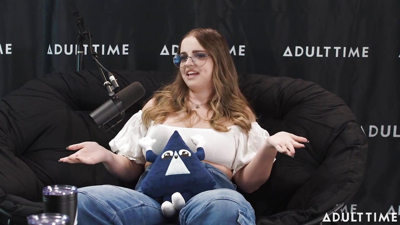 Codi Vore e Siri Dahl Vorarephilia, Edge Masters e Reduções de Mamas no Podcast Adult Time