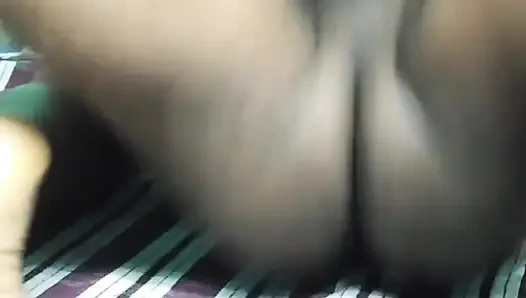 Ibu tiri india dientot habis-habisan