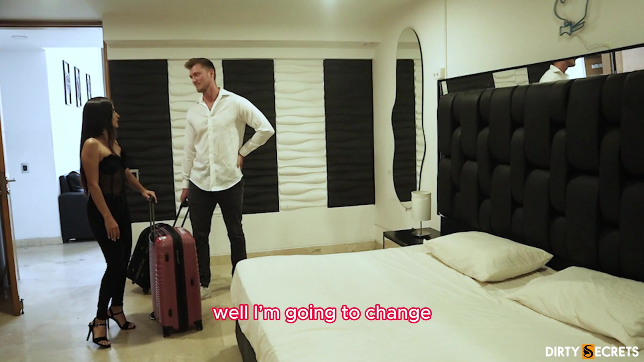 我在机场遇到一个陌生人，最后我们做爱了