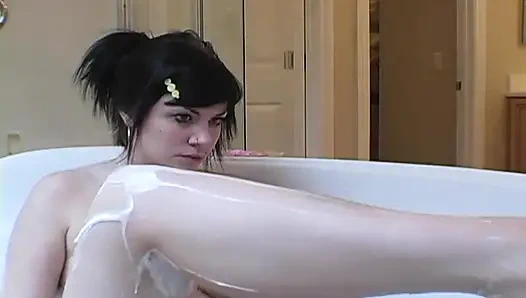 Solo dream babes andi küvette