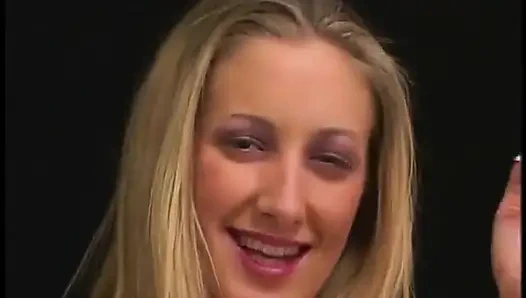 Streaming film dari angel long dari gadis-gadis telanjang merokok