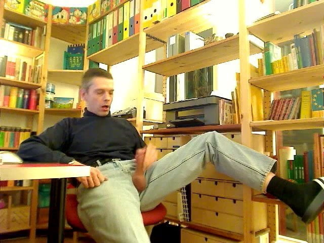 playing in jeans