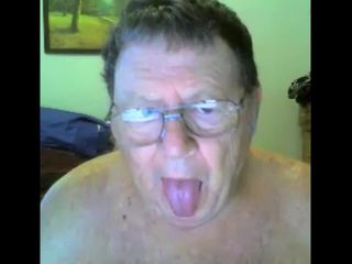 grandpa play on webcam
