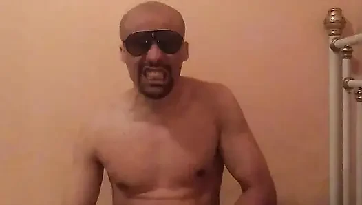 Sakin, özgüvenli ve kolay yeni duyumlar keşfetme