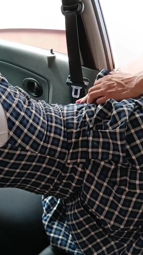after SCHOOL girl receives money change for a BLOWJOB and SEX in the car inside the parking lot ... Final part | Clip 1