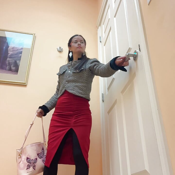 strip full nake show petite body
