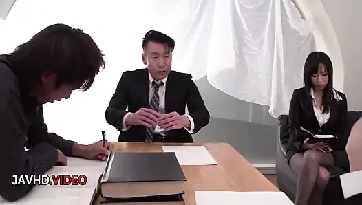 Seductive Asian Rina Mayuzumi Tempts After Her Hard Day Office Grind
