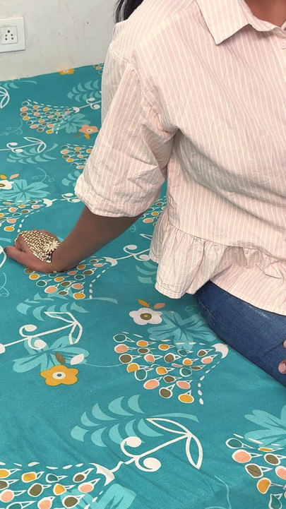 Komal ไปพักผ่อนกับผัวและไปที่ห้องเพื่อนบ้านและได้หี | คลิป 1