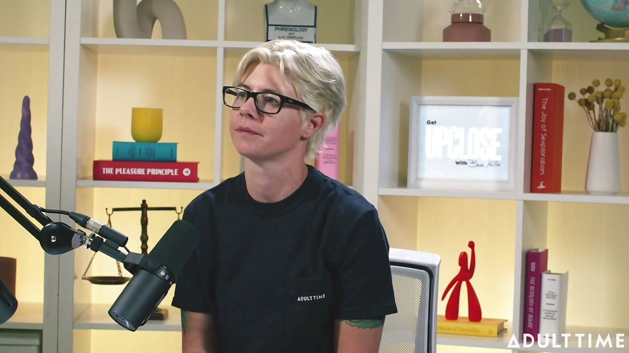 Khloe Kingsley: Squirting on Camera & Red Flags