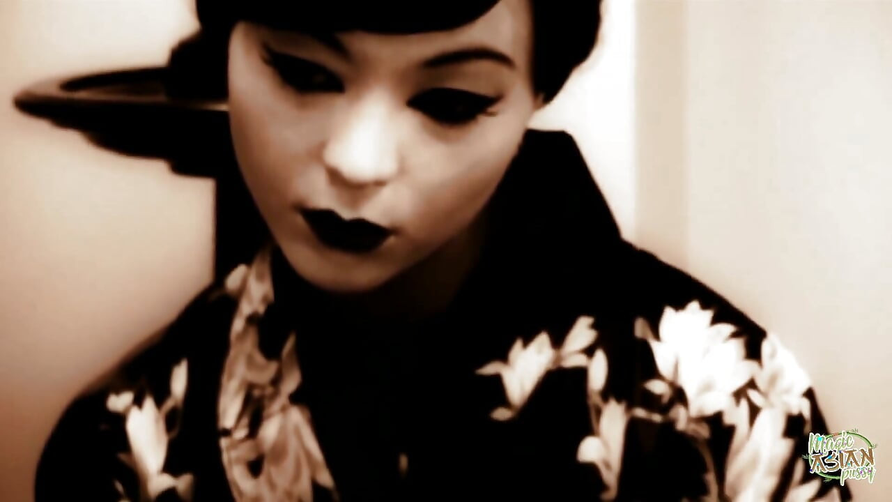 Quality of a Geisha and the Beauty of Her Big Tits Are Rare to Reach