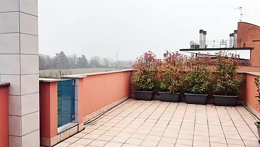 Effe'nin Emme ve Christian Clay ile ilk çift penetrasyonu, çift kremli vajina ve poposla