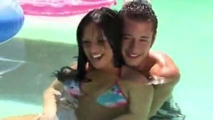 Milf Kerry Louise And Danny Mountain Fuck By The Pool