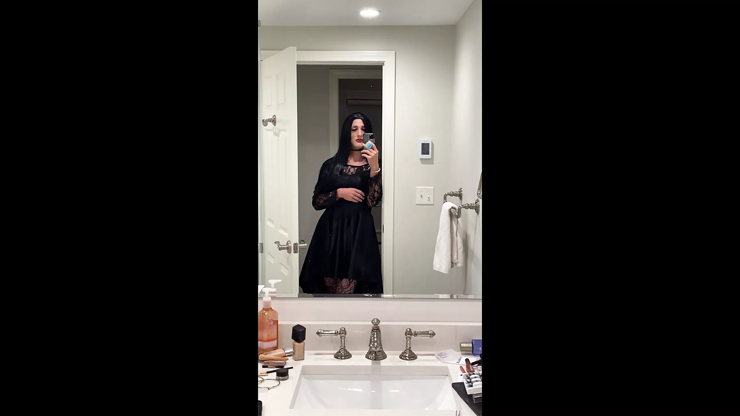 Cadılar Bayramı&#39;nda Gotik crossdresser