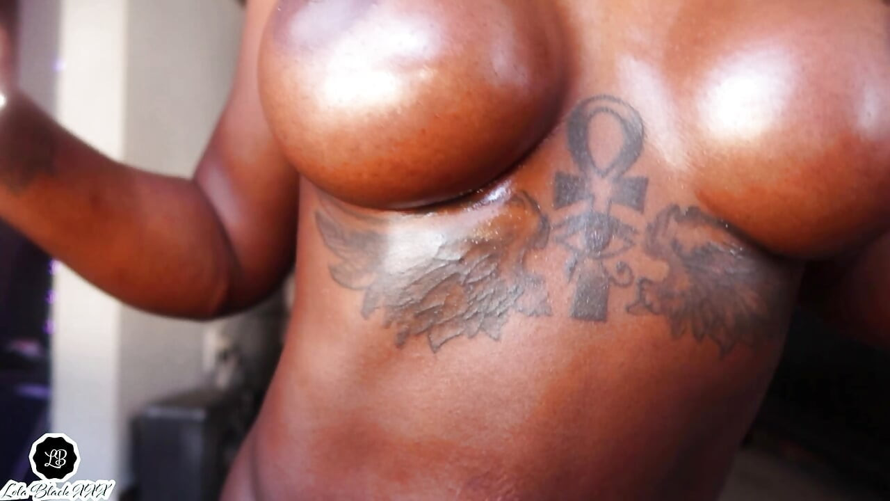Preto XXX cremoso ébano cu e buceta solo masturbação