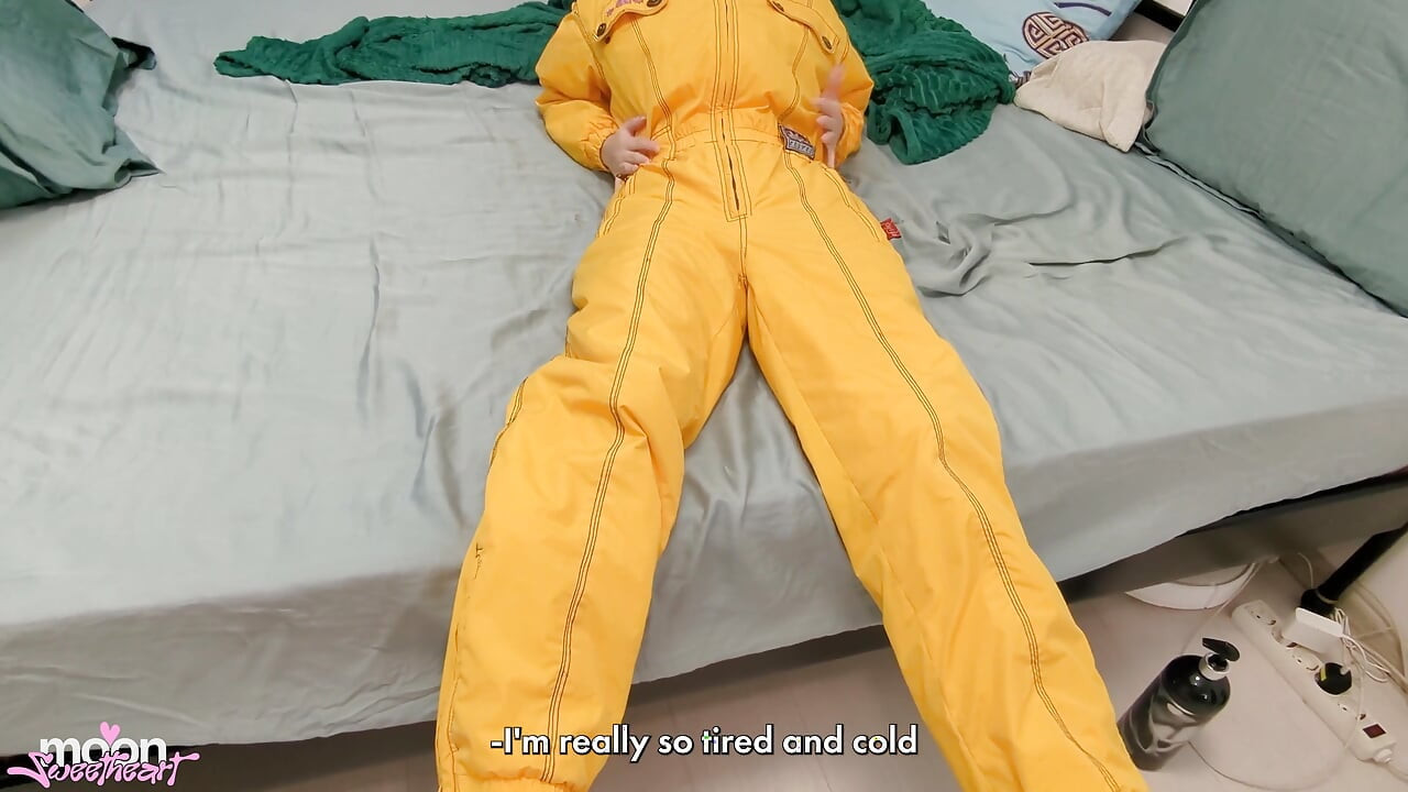 My Girlfriend Was Very Cold, I Had to Fuck Her Hard to Keep Her Warm