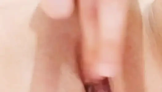 Asian Pinay Solo ! Gusto ko ng makantot sobrang libog ko!