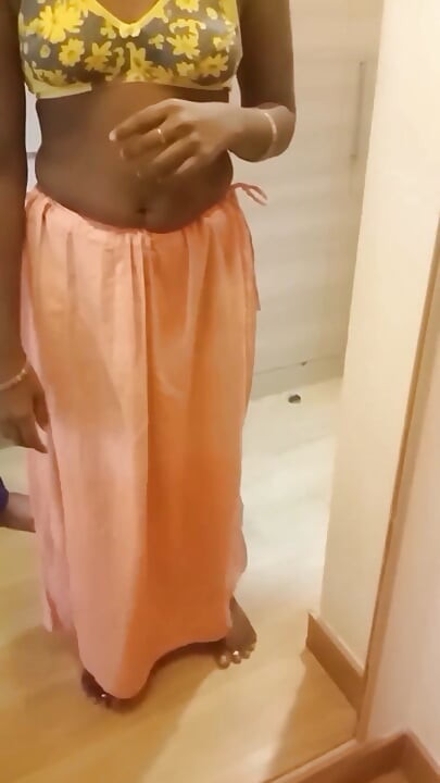 Jag erbjöd min stora svarta röv till senior chef för min cuck fästman's promotion - Tamil Doggy Anal! Indianhotwifex