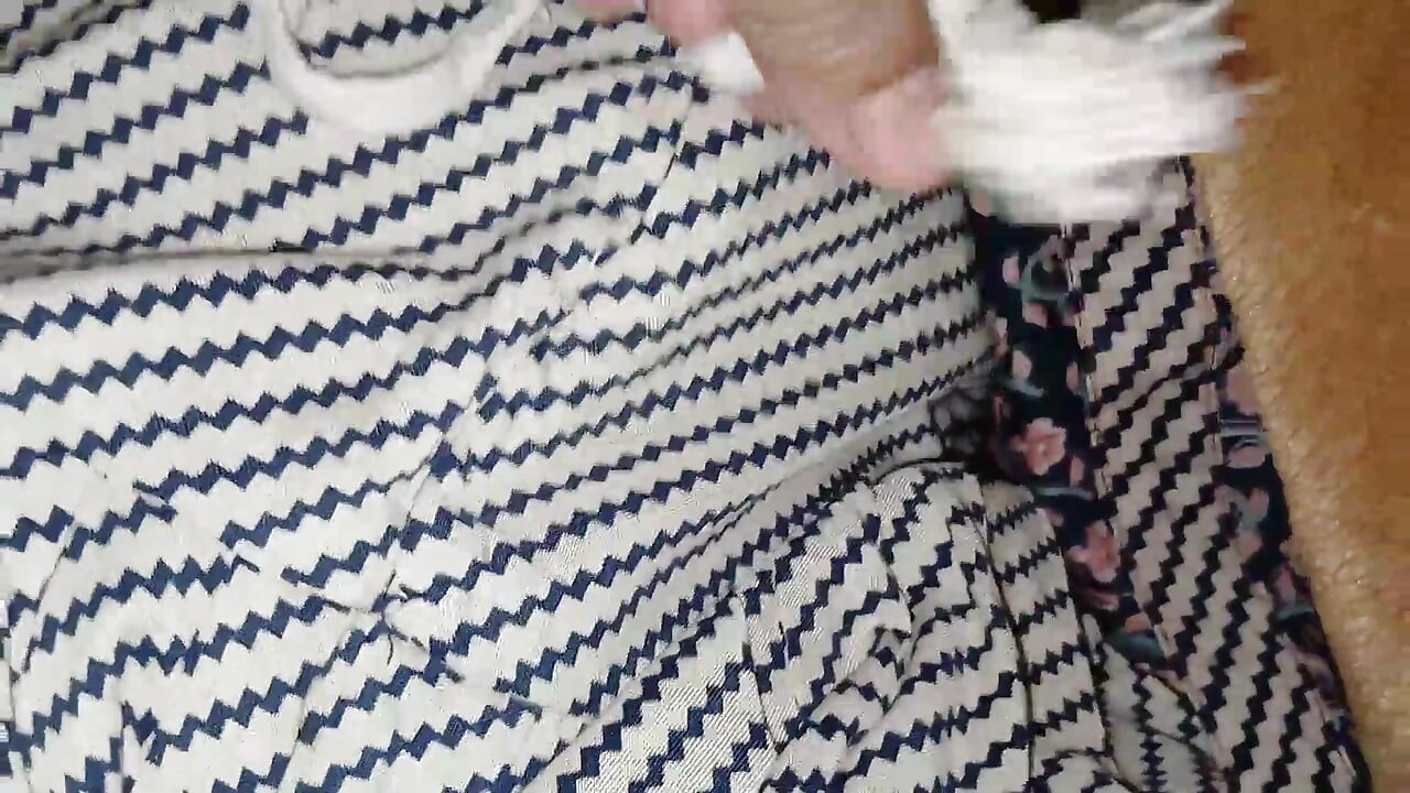 Stepmom had sex after a leg massage