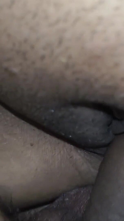 เลียหีโคลสอัพและเย็ดอย่างมันส์กับลูกพี่ลูกน้องสาว | คลิป 2