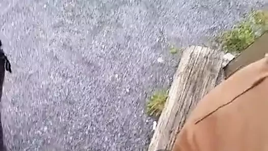 Siyah horoz cuming üzerinde benim küçük penis yakalandı açık havada