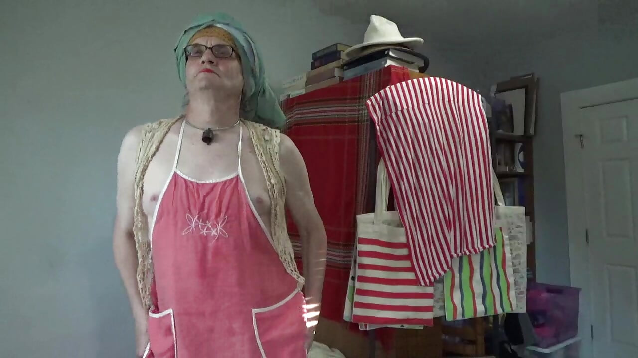 Housewife dance. Serge Ave-Lusin. 2026jh