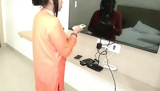 TV banane aaya tha bhabhi ko chod diya