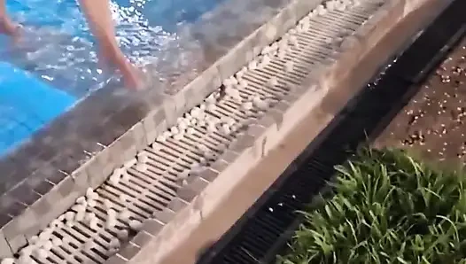 3186699