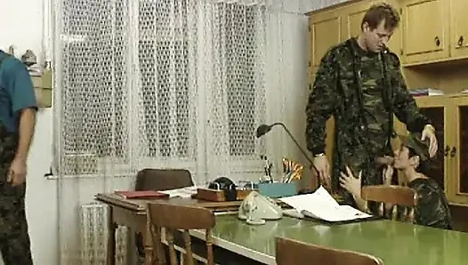 Французскую твердую долбежку отдолбили и покрыли спермой