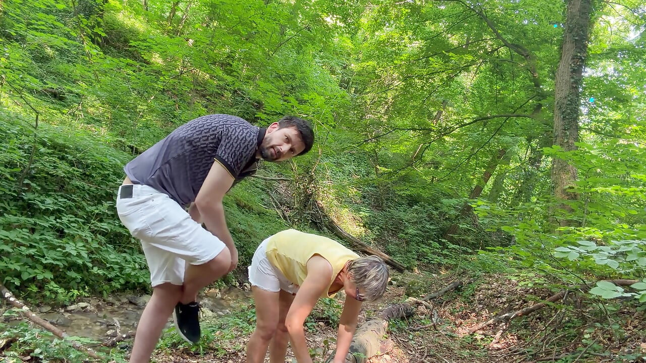 Madam O Outdoor Anal 6 - Bee's & Mushrooms!!!