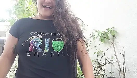 Cewek itu suka dientot kontol raksasa pria kulit hitam