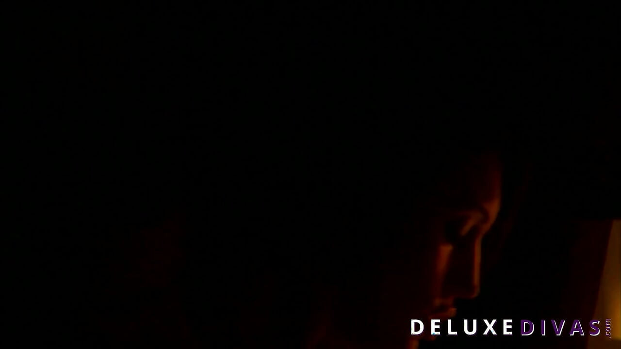 Deluxedivas - Live Chat - Ντίλαν Ράιντερ