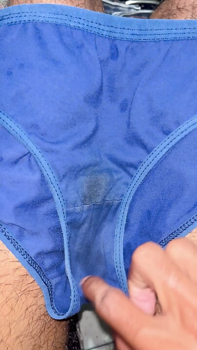 stepsister Sheya blue dirty panties sniffing and cum