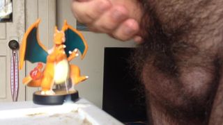 SoF: Charizard Amiibo